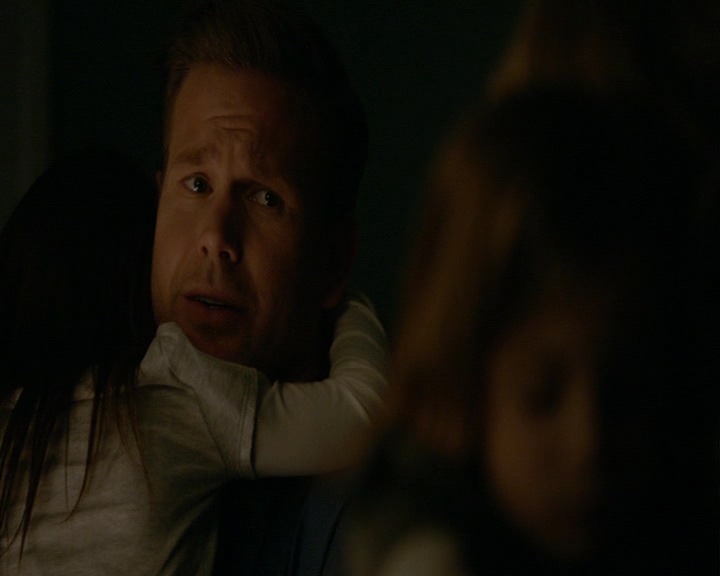 VampireDiaries-dot-nl_VampireDiaries-8x13TheLiesWillCatchUpToYou2225.jpg