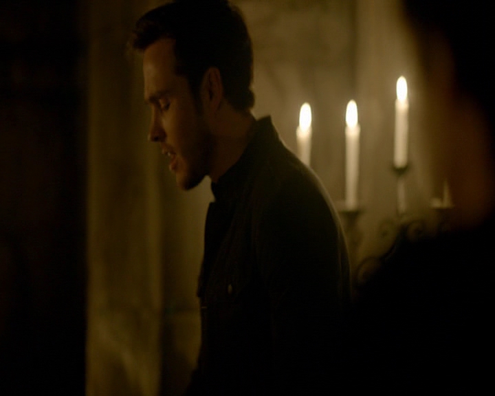 VampireDiaries-dot-nl_VampireDiaries-8x13TheLiesWillCatchUpToYou2252.jpg