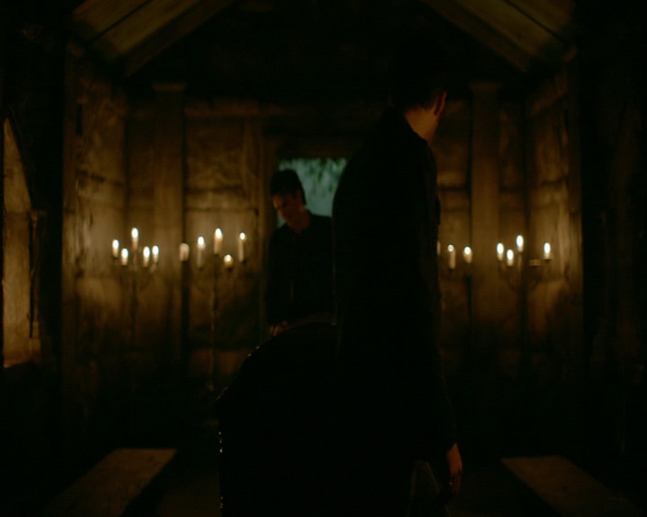 VampireDiaries-dot-nl_VampireDiaries-8x13TheLiesWillCatchUpToYou2255.jpg