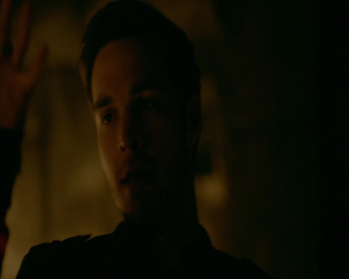 VampireDiaries-dot-nl_VampireDiaries-8x13TheLiesWillCatchUpToYou2266.jpg