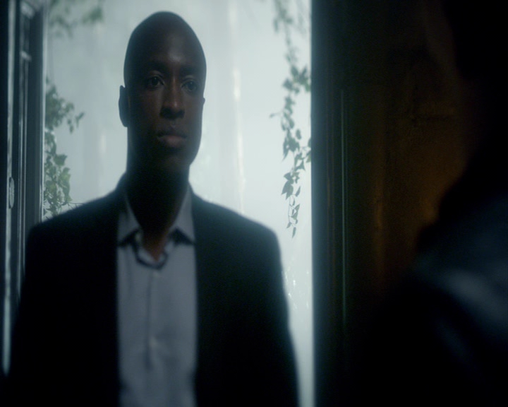 VampireDiaries-dot-nl_VampireDiaries-8x14ItsBeenAHellOfARide0041.jpg