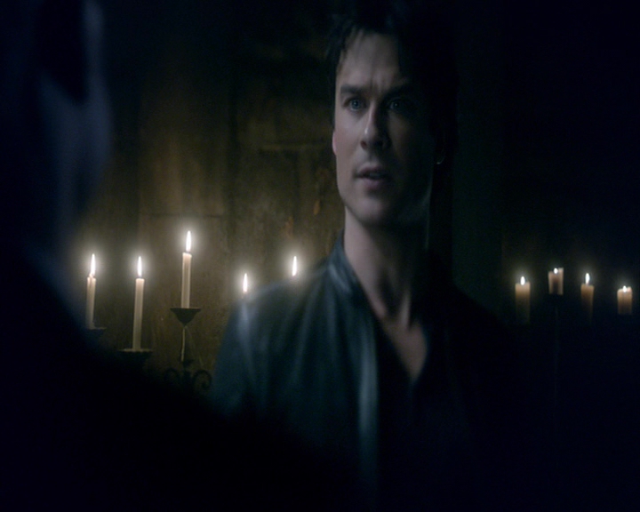 VampireDiaries-dot-nl_VampireDiaries-8x14ItsBeenAHellOfARide0044.jpg