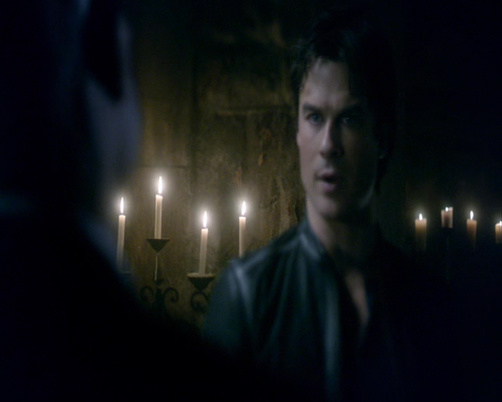 VampireDiaries-dot-nl_VampireDiaries-8x14ItsBeenAHellOfARide0054.jpg
