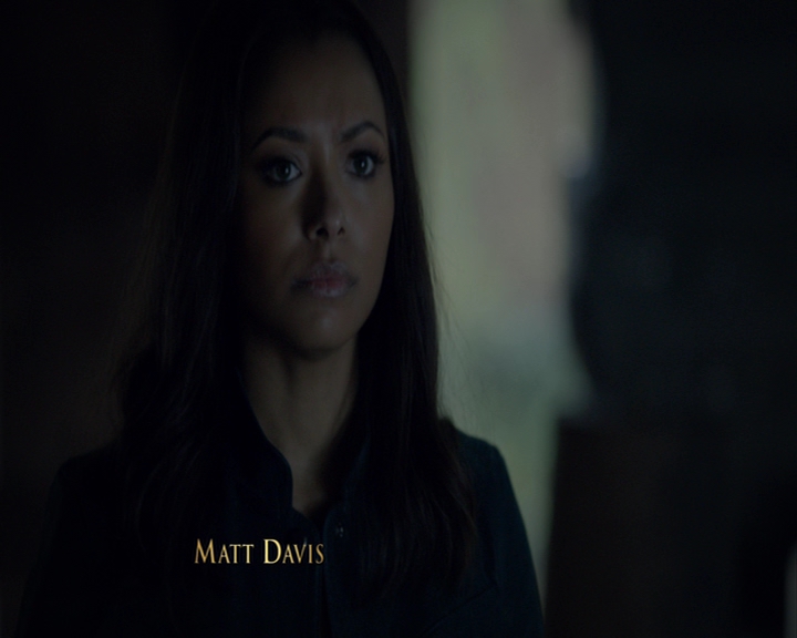 VampireDiaries-dot-nl_VampireDiaries-8x14ItsBeenAHellOfARide0088.jpg