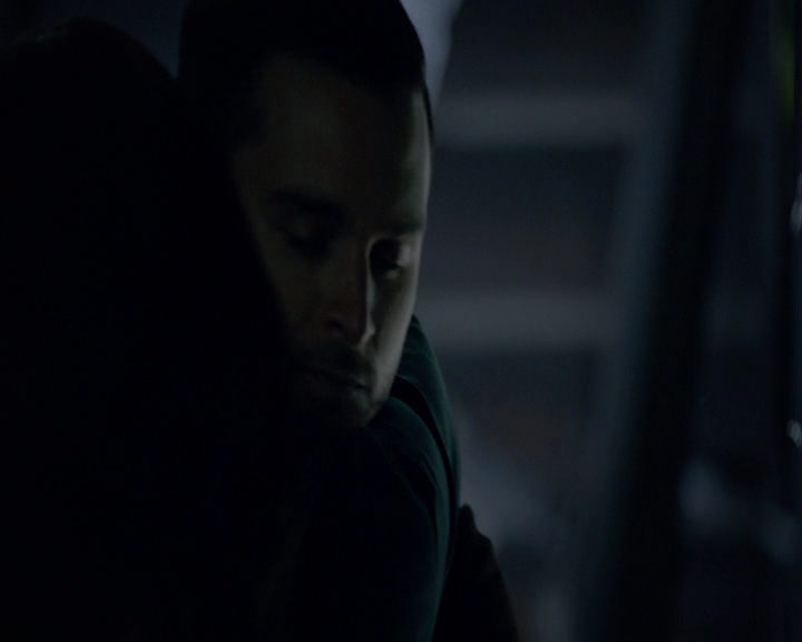 VampireDiaries-dot-nl_VampireDiaries-8x14ItsBeenAHellOfARide0141.jpg