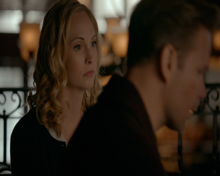 VampireDiaries-dot-nl_VampireDiaries-8x14ItsBeenAHellOfARide0475.jpg