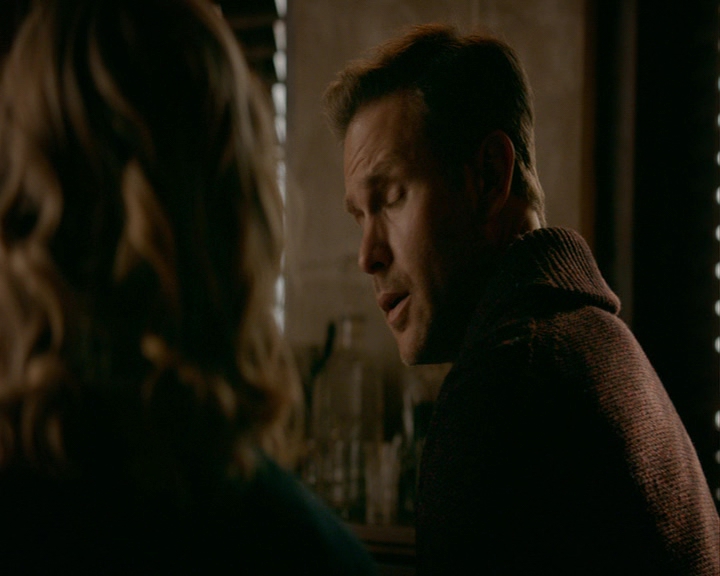 VampireDiaries-dot-nl_VampireDiaries-8x14ItsBeenAHellOfARide0476.jpg