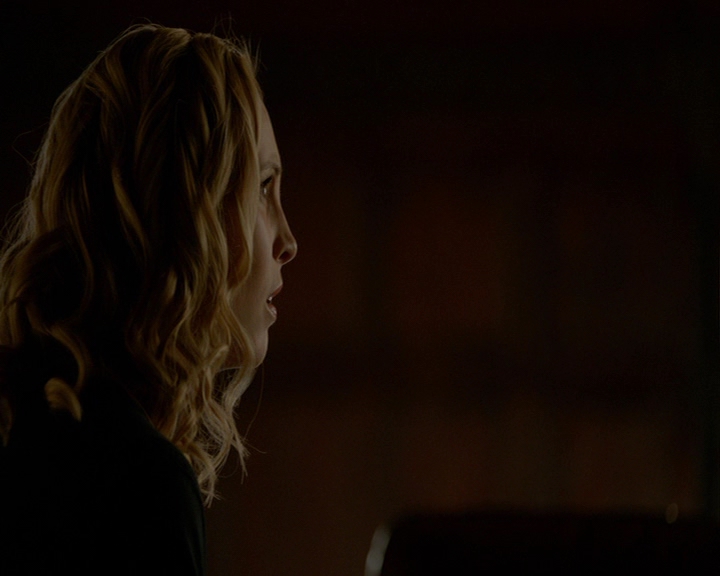 VampireDiaries-dot-nl_VampireDiaries-8x14ItsBeenAHellOfARide0483.jpg