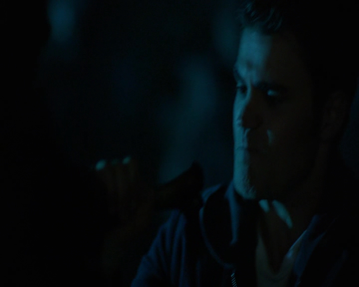VampireDiaries-dot-nl_VampireDiaries-8x14ItsBeenAHellOfARide1093.jpg