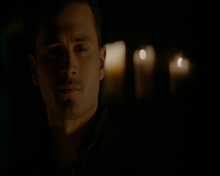 VampireDiaries-dot-nl_VampireDiaries-8x14ItsBeenAHellOfARide1158.jpg