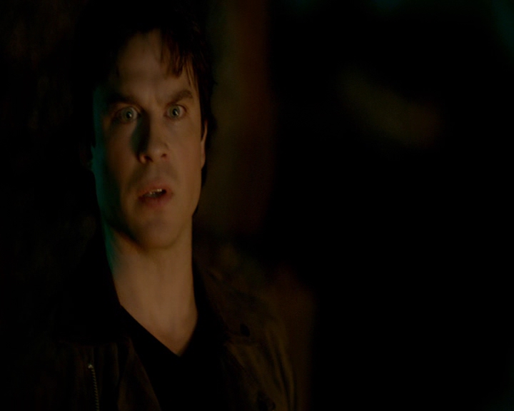 VampireDiaries-dot-nl_VampireDiaries-8x14ItsBeenAHellOfARide1247.jpg