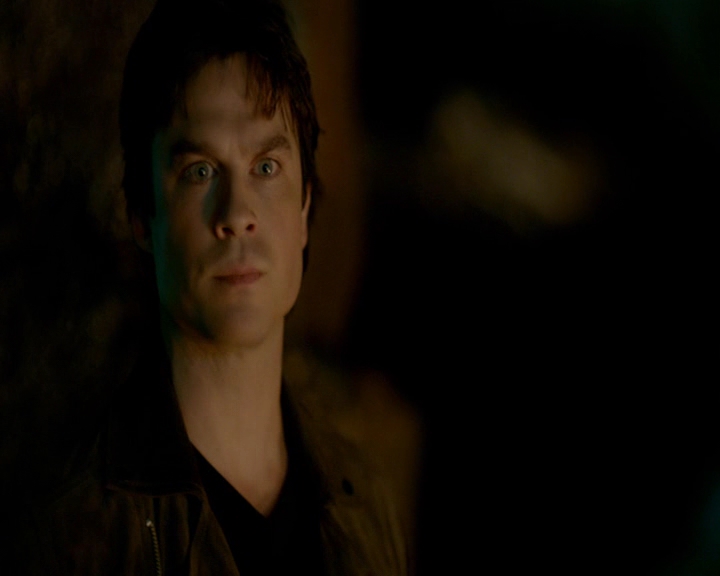 VampireDiaries-dot-nl_VampireDiaries-8x14ItsBeenAHellOfARide1248.jpg