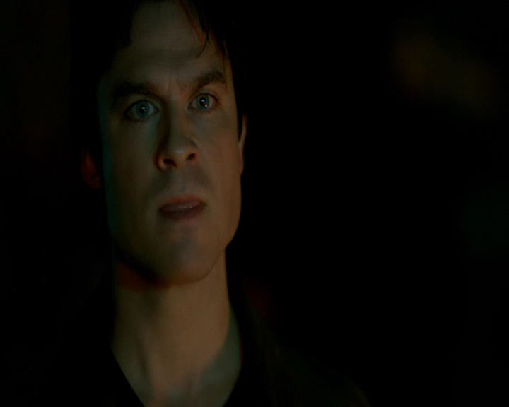 VampireDiaries-dot-nl_VampireDiaries-8x14ItsBeenAHellOfARide1314.jpg