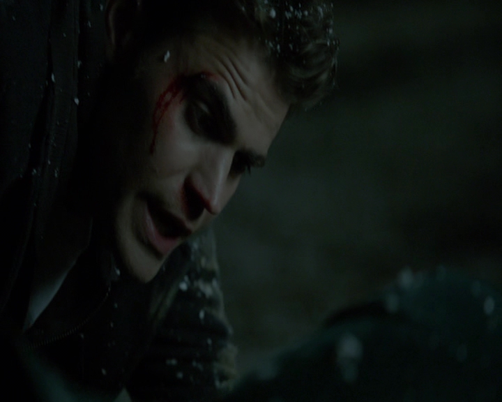 VampireDiaries-dot-nl_VampireDiaries-8x14ItsBeenAHellOfARide1772.jpg