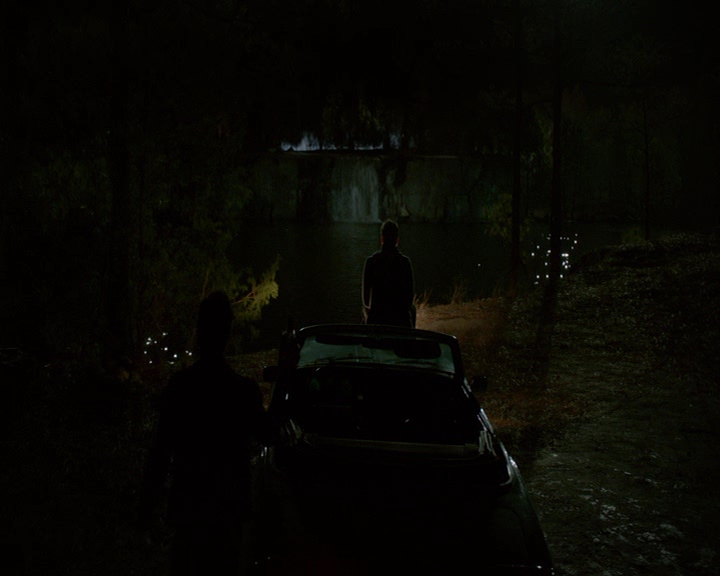 VampireDiaries-dot-nl_VampireDiaries-8x14ItsBeenAHellOfARide1835.jpg
