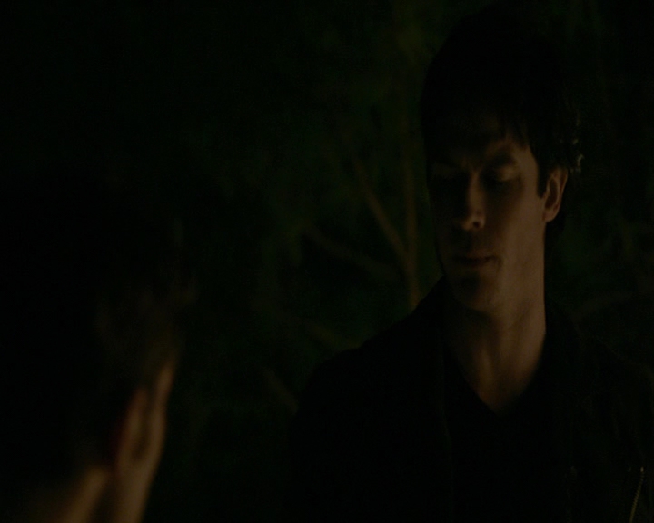 VampireDiaries-dot-nl_VampireDiaries-8x14ItsBeenAHellOfARide1839.jpg