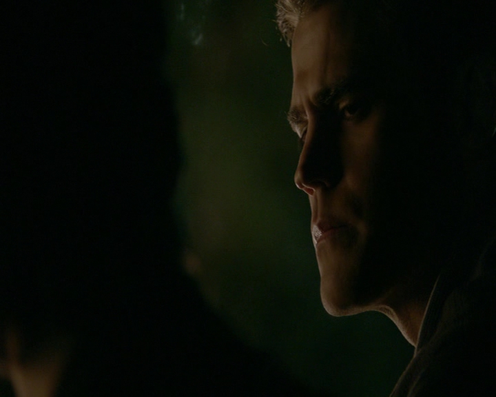 VampireDiaries-dot-nl_VampireDiaries-8x14ItsBeenAHellOfARide1913.jpg