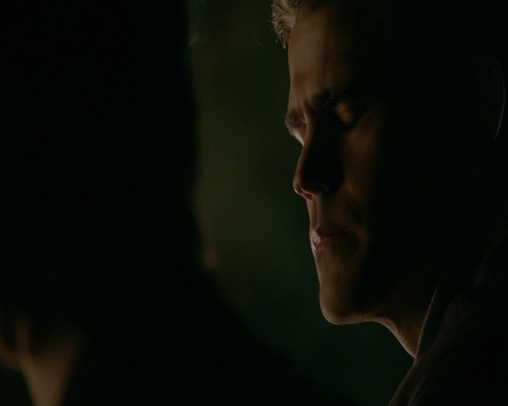 VampireDiaries-dot-nl_VampireDiaries-8x14ItsBeenAHellOfARide1921.jpg