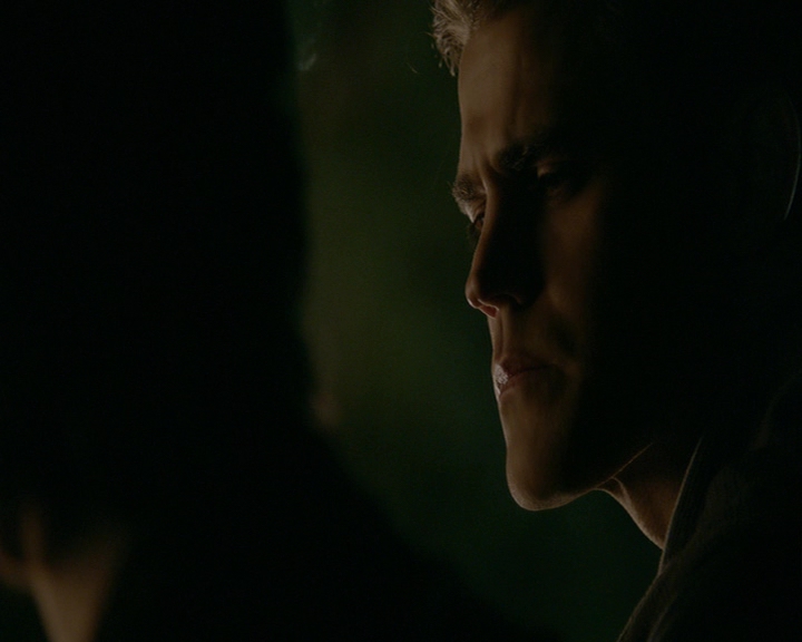 VampireDiaries-dot-nl_VampireDiaries-8x14ItsBeenAHellOfARide1922.jpg