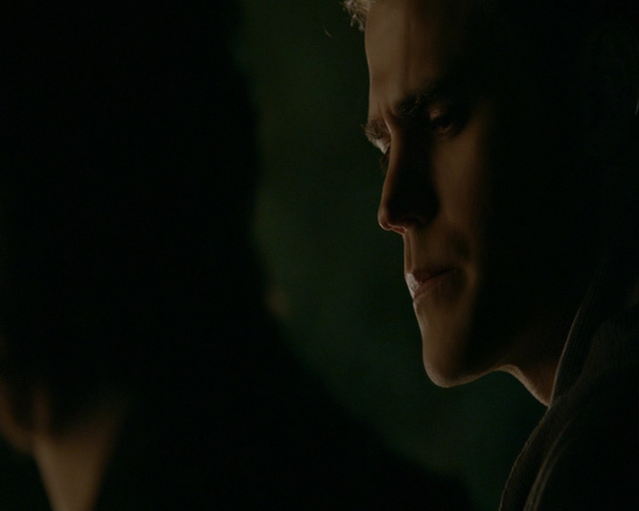 VampireDiaries-dot-nl_VampireDiaries-8x14ItsBeenAHellOfARide1932.jpg