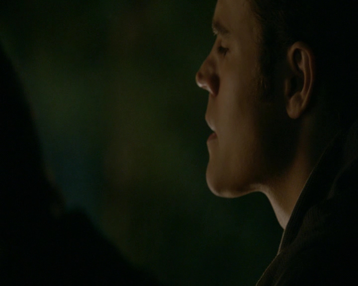 VampireDiaries-dot-nl_VampireDiaries-8x14ItsBeenAHellOfARide1944.jpg