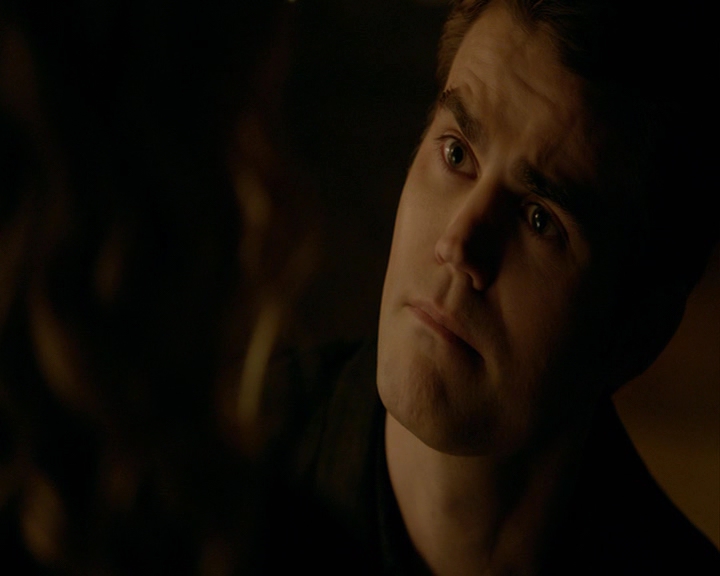 VampireDiaries-dot-nl_VampireDiaries-8x14ItsBeenAHellOfARide2049.jpg