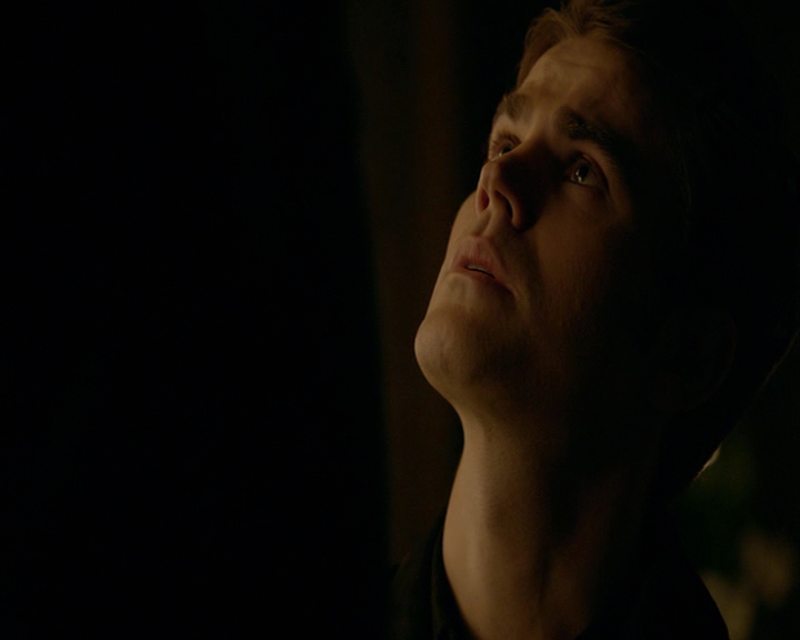 VampireDiaries-dot-nl_VampireDiaries-8x14ItsBeenAHellOfARide2054.jpg