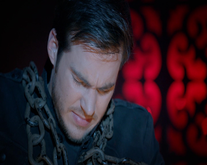 VampireDiaries-dot-nl_VampireDiaries-8x14ItsBeenAHellOfARide2121.jpg
