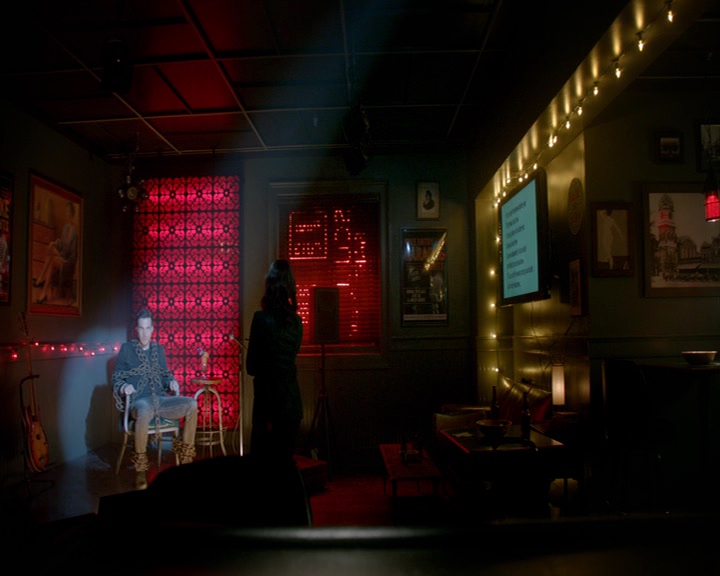 VampireDiaries-dot-nl_VampireDiaries-8x14ItsBeenAHellOfARide2168.jpg