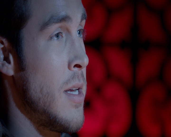 VampireDiaries-dot-nl_VampireDiaries-8x14ItsBeenAHellOfARide2225.jpg