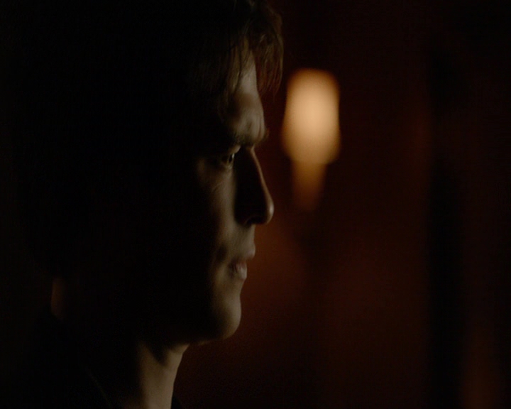 VampireDiaries-dot-nl_VampireDiaries-8x14ItsBeenAHellOfARide2227.jpg