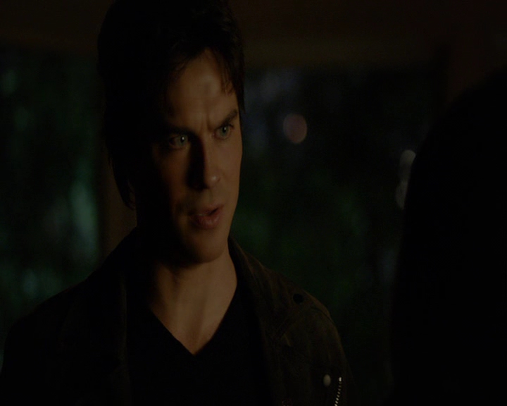 VampireDiaries-dot-nl_VampireDiaries-8x14ItsBeenAHellOfARide2229.jpg