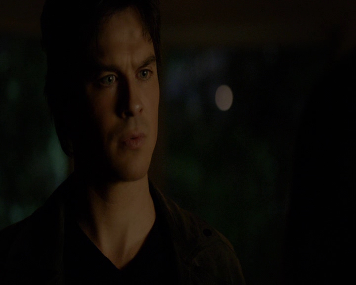 VampireDiaries-dot-nl_VampireDiaries-8x14ItsBeenAHellOfARide2234.jpg