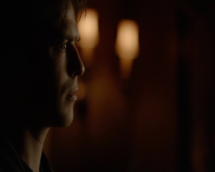 VampireDiaries-dot-nl_VampireDiaries-8x14ItsBeenAHellOfARide2246.jpg