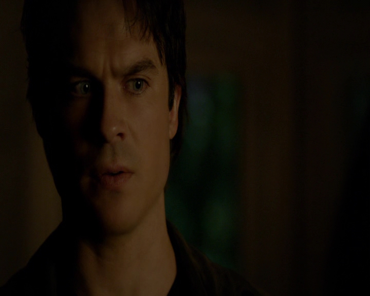 VampireDiaries-dot-nl_VampireDiaries-8x14ItsBeenAHellOfARide2253.jpg