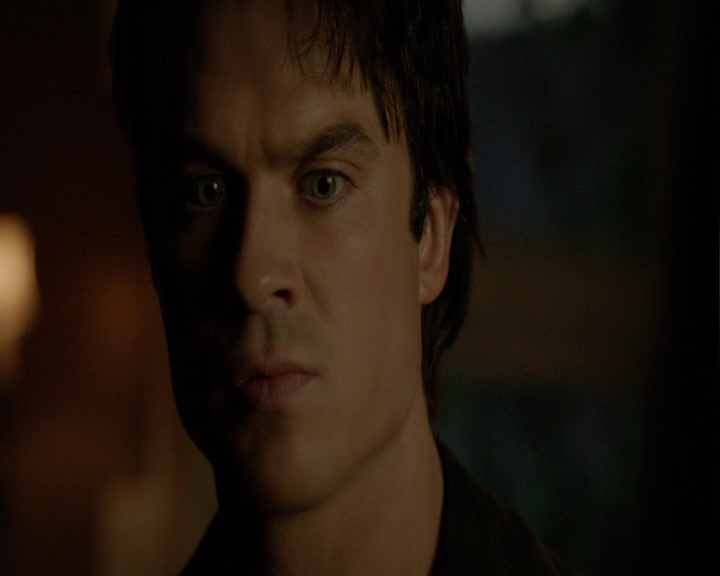 VampireDiaries-dot-nl_VampireDiaries-8x14ItsBeenAHellOfARide2290.jpg