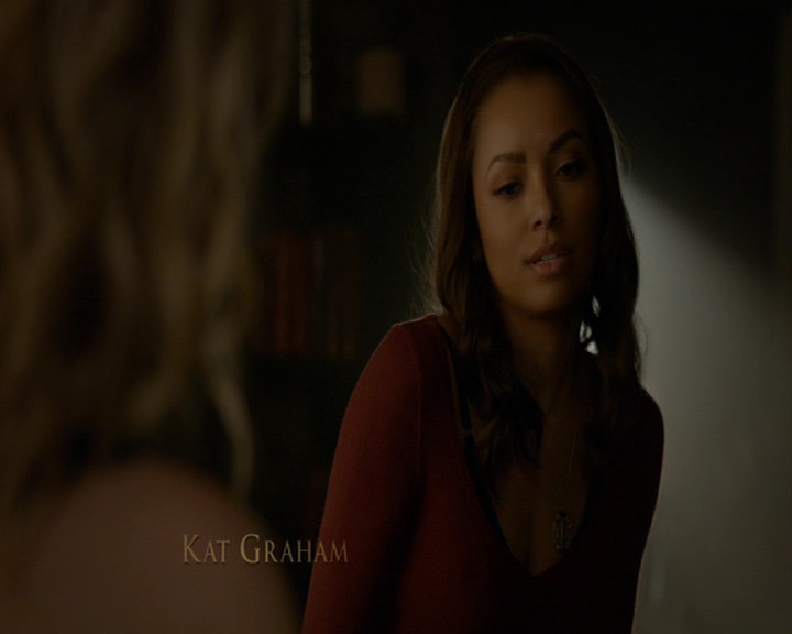 VampireDiaries-dot-nl_VampireDiaries-8x15WerePlanningAJuneWedding0053.jpg