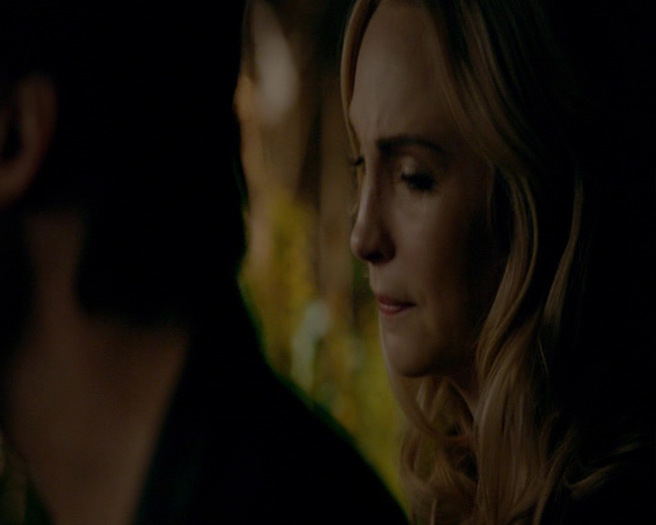 VampireDiaries-dot-nl_VampireDiaries-8x15WerePlanningAJuneWedding0883.jpg