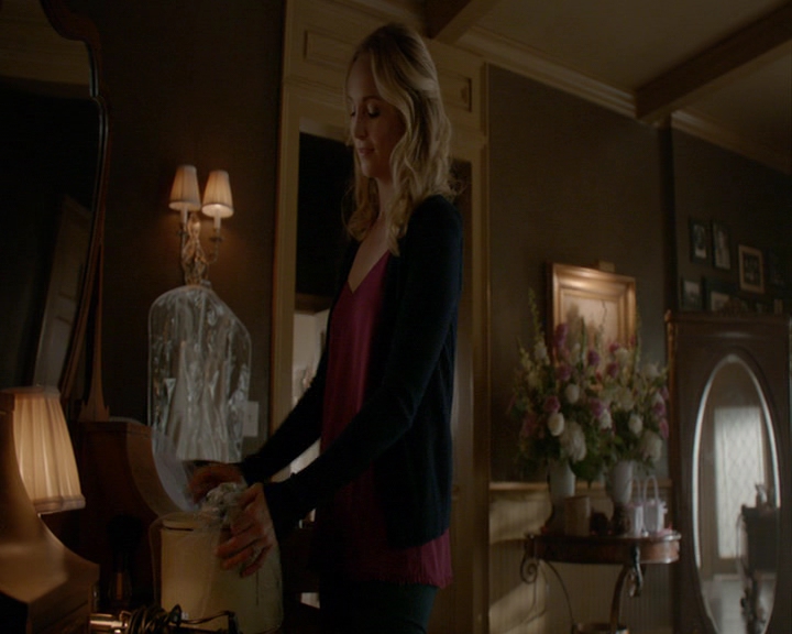 VampireDiaries-dot-nl_VampireDiaries-8x15WerePlanningAJuneWedding0918.jpg