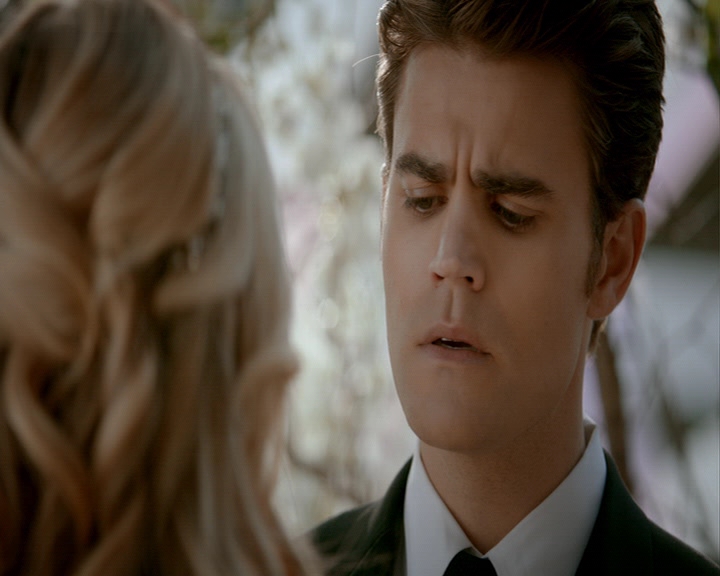 VampireDiaries-dot-nl_VampireDiaries-8x15WerePlanningAJuneWedding1458.jpg