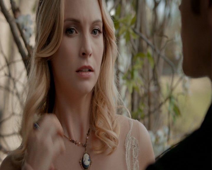 VampireDiaries-dot-nl_VampireDiaries-8x15WerePlanningAJuneWedding1466.jpg