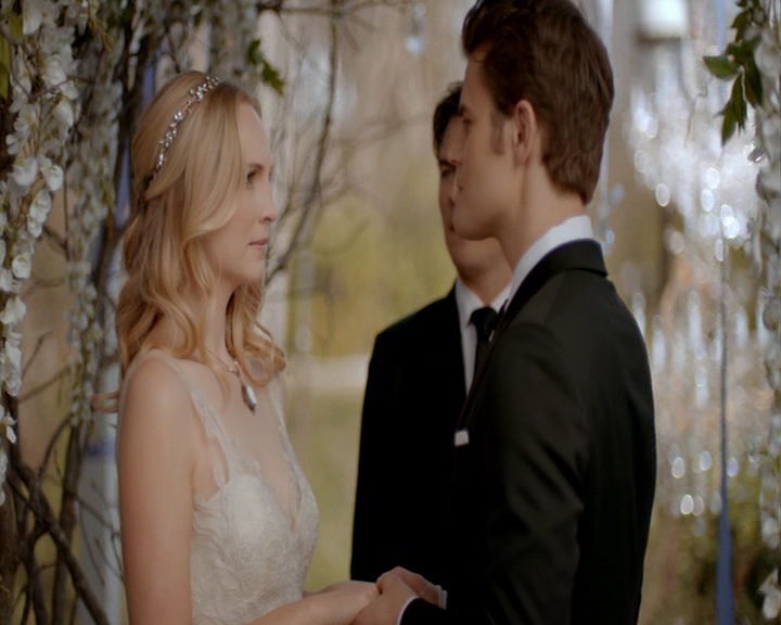 VampireDiaries-dot-nl_VampireDiaries-8x15WerePlanningAJuneWedding1538.jpg
