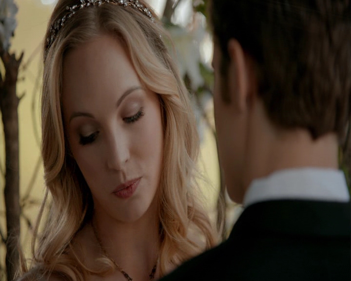 VampireDiaries-dot-nl_VampireDiaries-8x15WerePlanningAJuneWedding1669.jpg