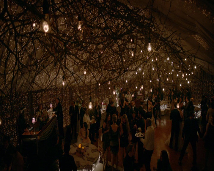 VampireDiaries-dot-nl_VampireDiaries-8x15WerePlanningAJuneWedding1724.jpg