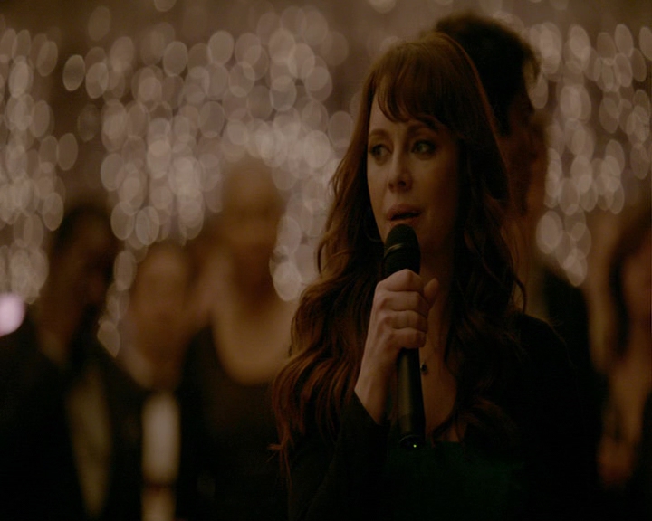 VampireDiaries-dot-nl_VampireDiaries-8x15WerePlanningAJuneWedding1944.jpg