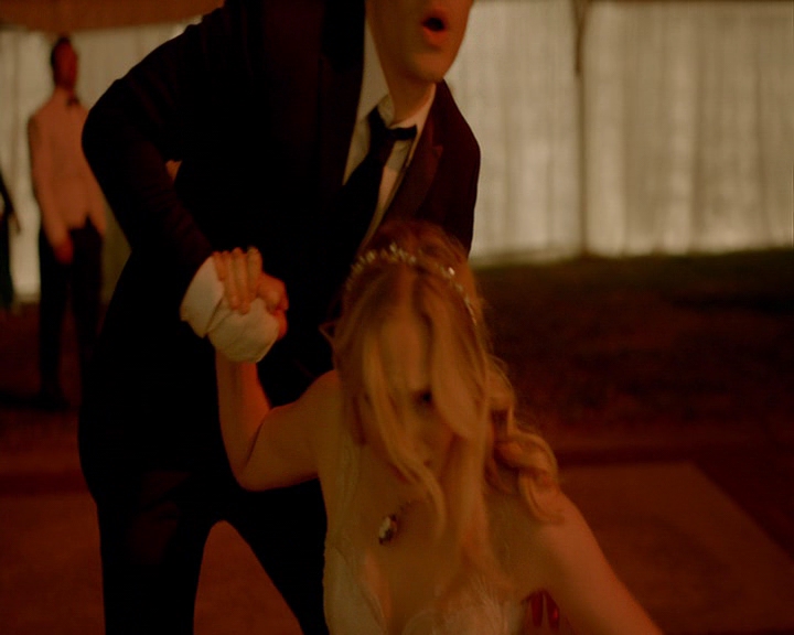 VampireDiaries-dot-nl_VampireDiaries-8x15WerePlanningAJuneWedding2025.jpg