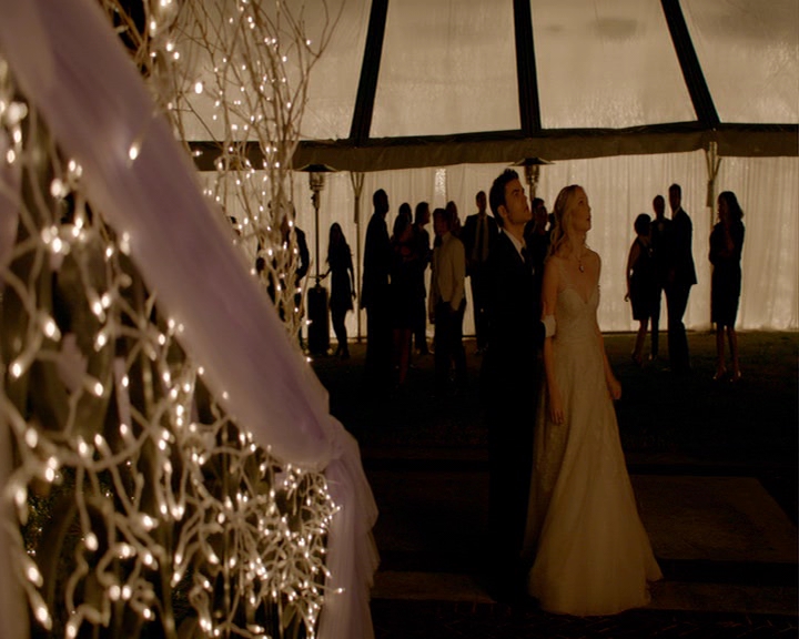 VampireDiaries-dot-nl_VampireDiaries-8x15WerePlanningAJuneWedding2164.jpg