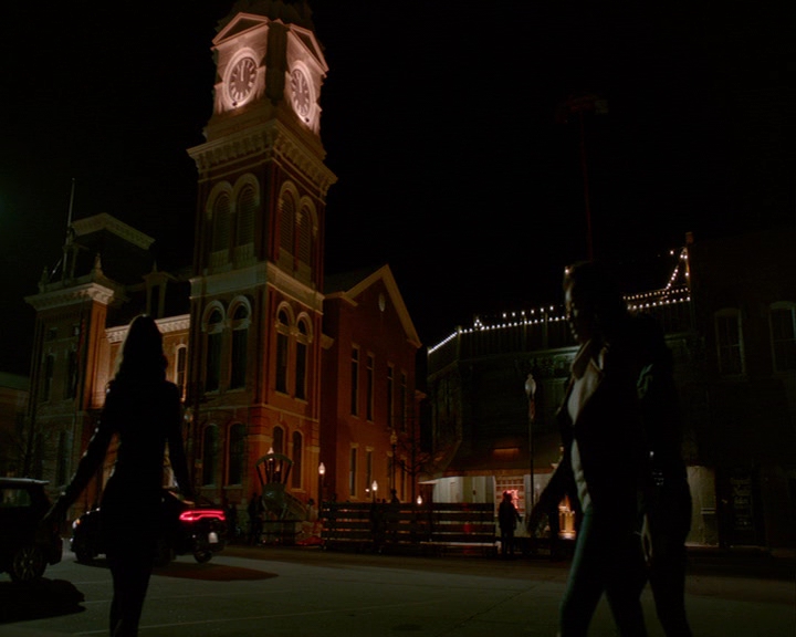 VampireDiaries-dot-nl_VampireDiaries-8x15WerePlanningAJuneWedding2200.jpg
