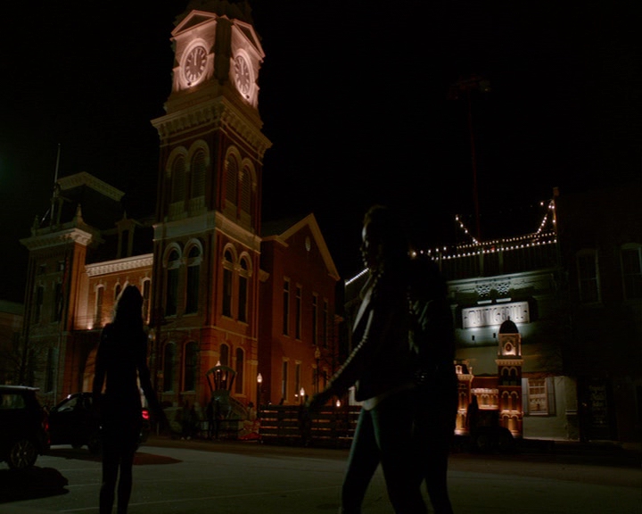 VampireDiaries-dot-nl_VampireDiaries-8x15WerePlanningAJuneWedding2201.jpg
