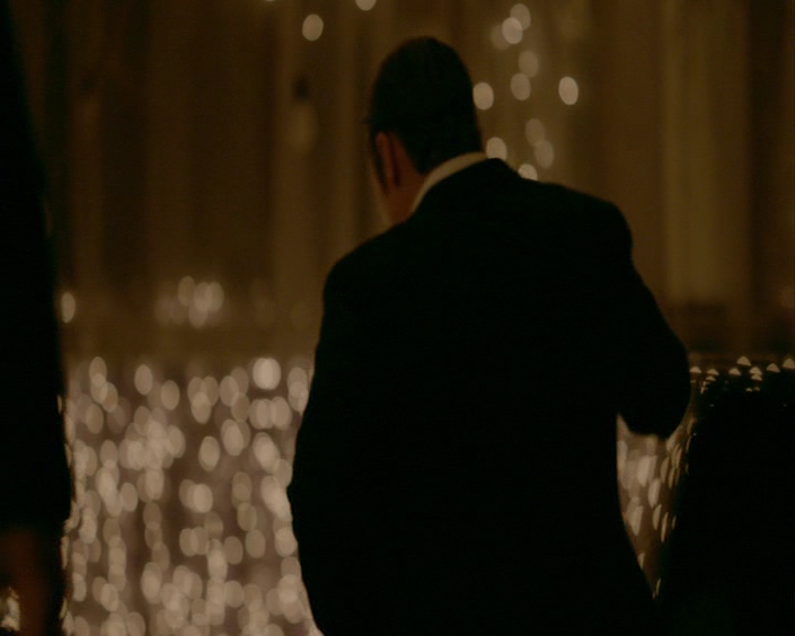 VampireDiaries-dot-nl_VampireDiaries-8x15WerePlanningAJuneWedding2219.jpg